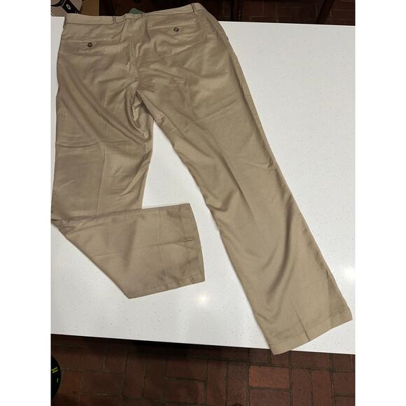 Old Navy Men’s Built in Flex Khaki Pants 36x32 Casual work office - Picture 4 of 7